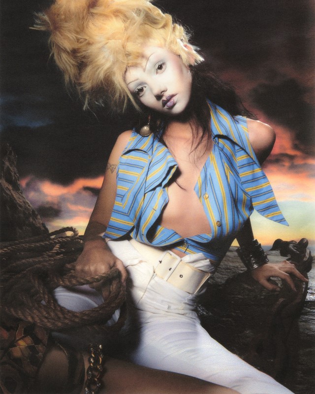 VIVIENNE_WESTWOOD_ARCHIVE_SHOT_03B