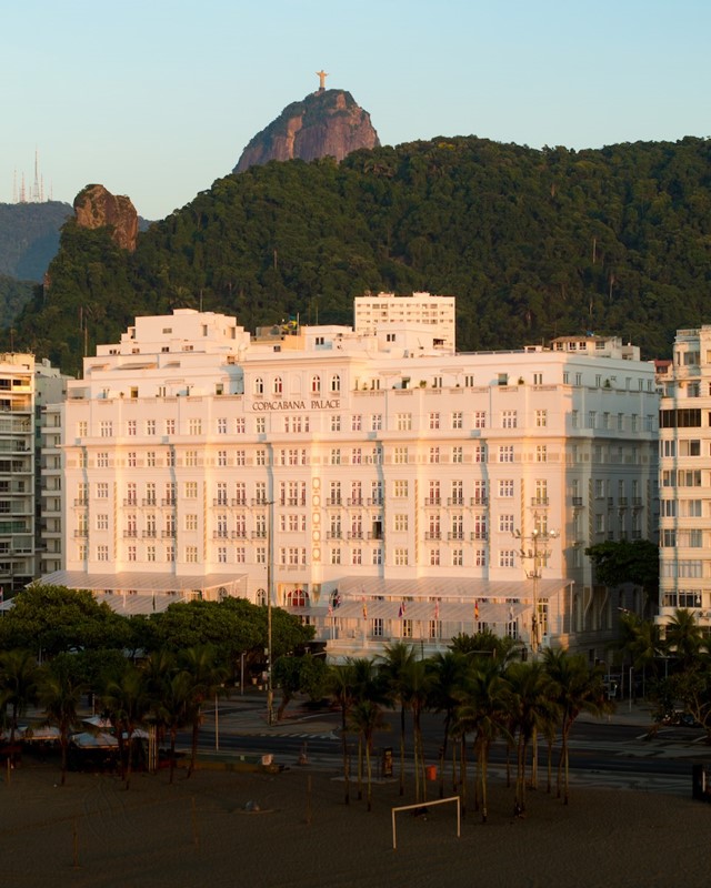 Photo-souvenirs: Daniel Buren, Copacabana Palace